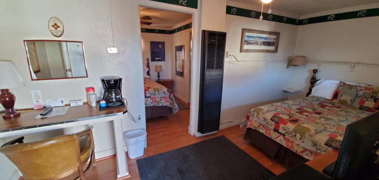 Hikers Cimarron Inn & Rv Park Exterior foto