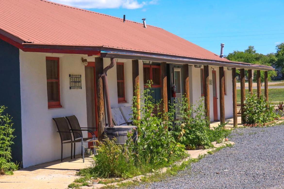 Hikers Cimarron Inn & Rv Park Exterior foto